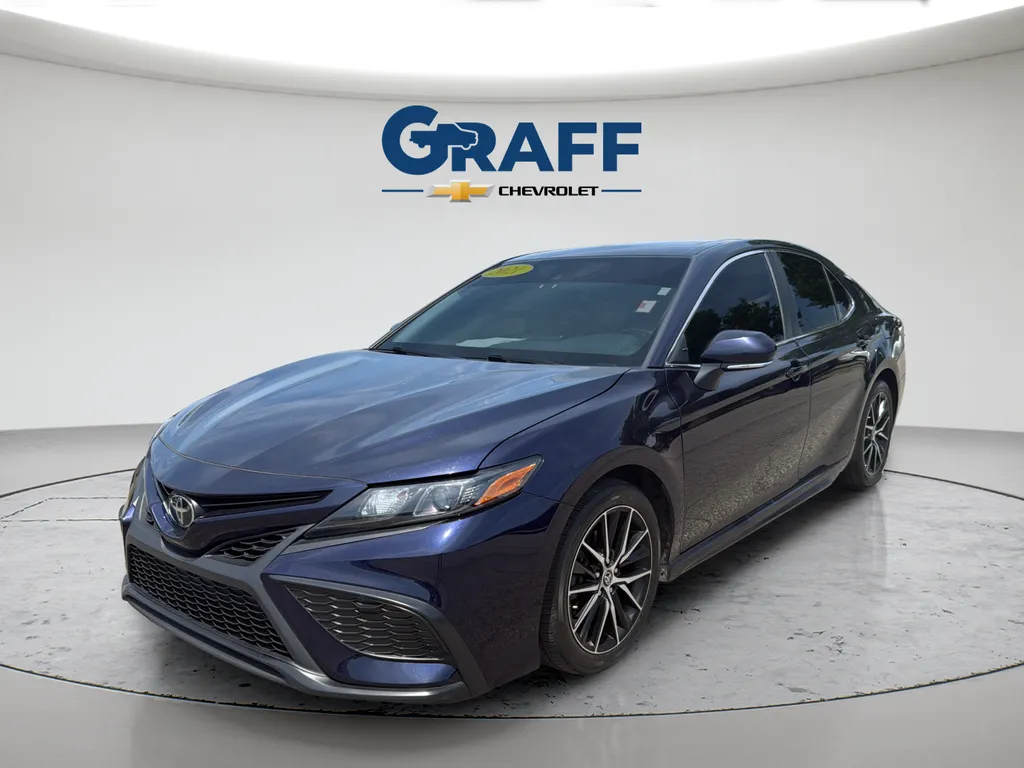 Blue 2021 Toyota Camry SE for sale in Burns Harbor, IN