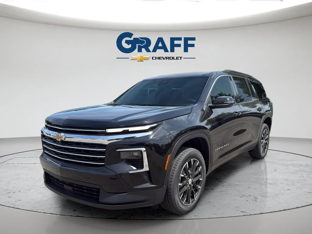Black 2026 Chevrolet Traverse LT for sale in Burns Harbor, IN