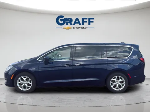 Another view of 2017 Chrysler Pacifica Touring L for sale in Burns Harbor, IN at Graff Chevrolet of Chesterton
