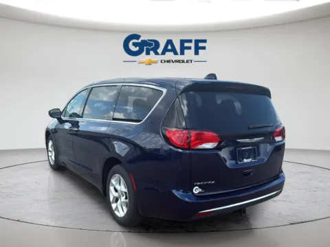 More photos of 2017 Chrysler Pacifica Touring L at Graff Chevrolet of Chesterton, IN