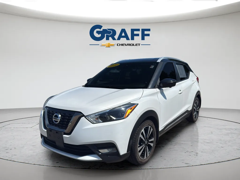 White 2020 Nissan Kicks SR for sale in Burns Harbor, IN