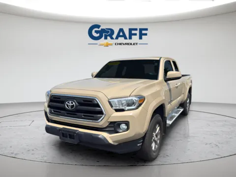 Beige 2016 Toyota Tacoma SR5 for sale in Burns Harbor, IN