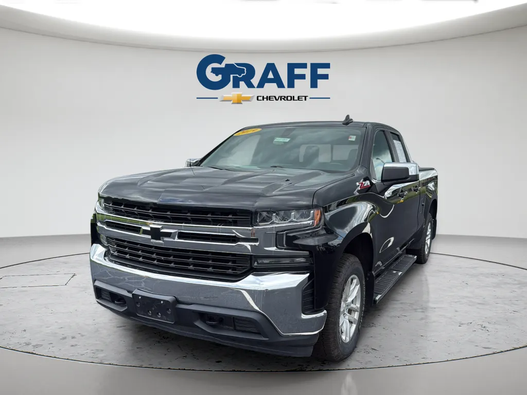 Black 2019 Chevrolet Silverado 1500 LT for sale in Burns Harbor, IN