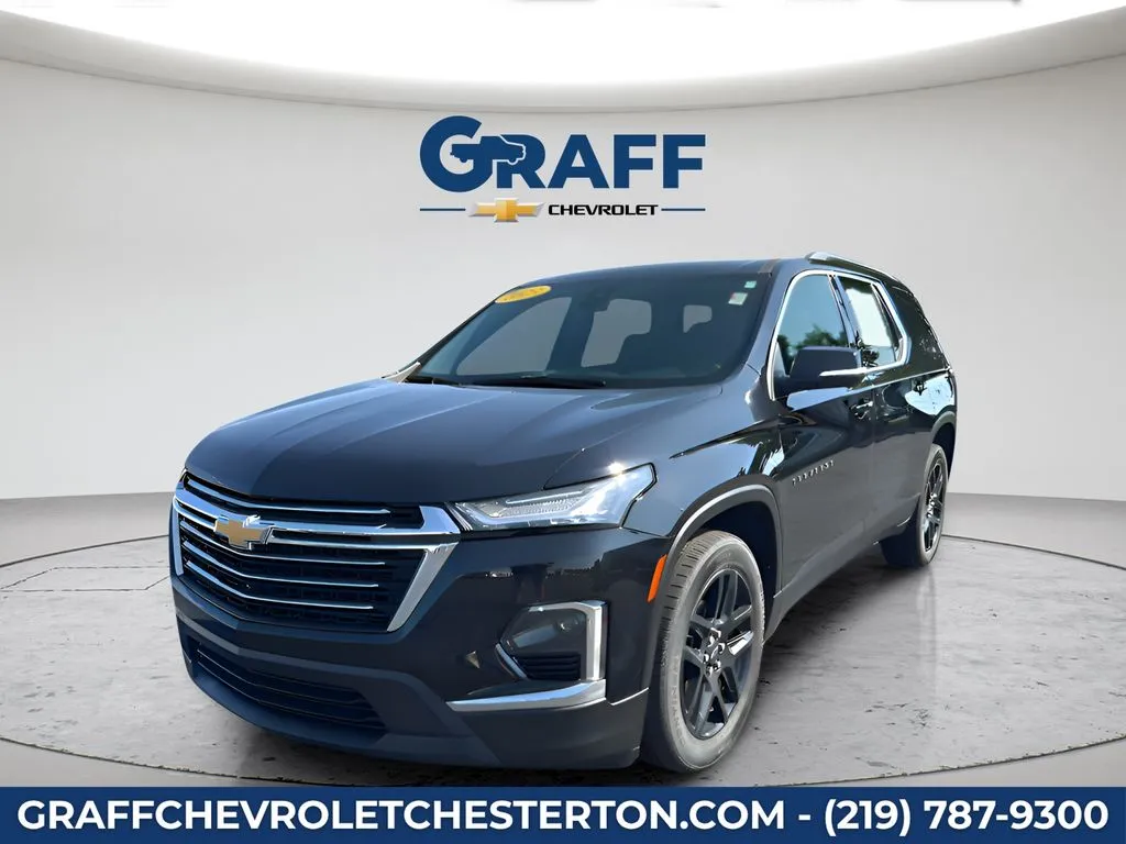 Black 2023 Chevrolet Traverse LT Leather for sale in Burns Harbor, IN