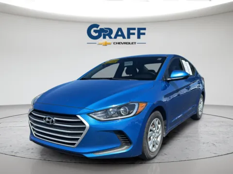 Blue 2018 Hyundai Elantra SE for sale in Burns Harbor, IN