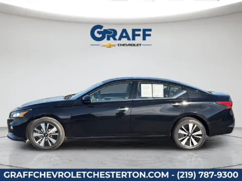 Another view of 2020 Nissan Altima 2.5 SL for sale in Burns Harbor, IN at Graff Chevrolet of Chesterton