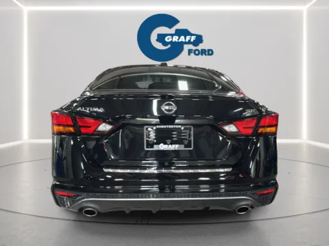 More photos of 2019 Nissan Altima 2.5 SR at Graff Ford of Chesterton, IN