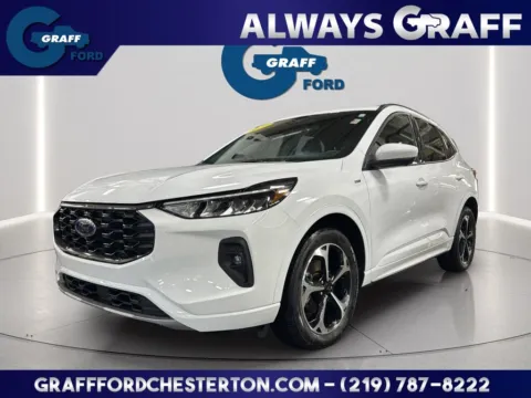 White 2023 Ford Escape ST-Line Select for sale in Chesterton, IN