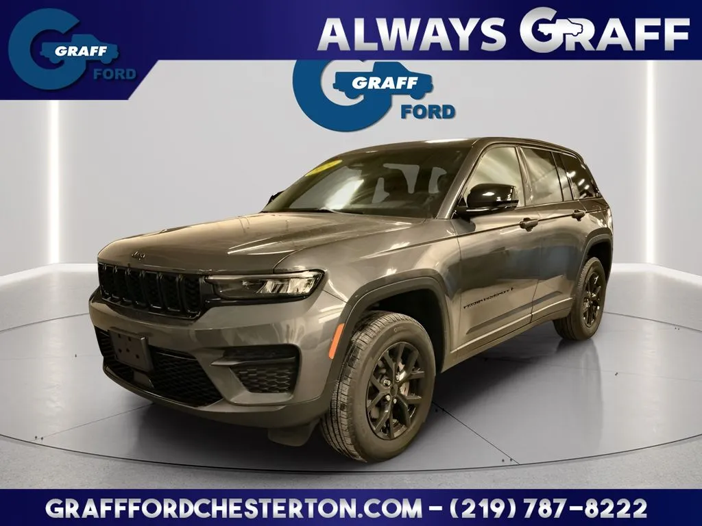 Gray 2024 Jeep Grand Cherokee Altitude X for sale in Chesterton, IN