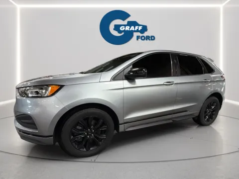 Photos of 2022 Ford Edge SE for sale in Chesterton, IN at Graff Ford of Chesterton
