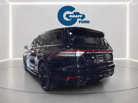 More photos of 2021 Lincoln Aviator Reserve at Graff Ford of Chesterton, IN