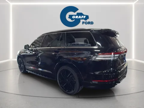 More photos of 2021 Lincoln Aviator Reserve at Graff Ford of Chesterton, IN