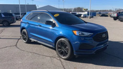 Photos of 2022 Ford Edge SE for sale in Chesterton, IN at Graff Ford of Chesterton