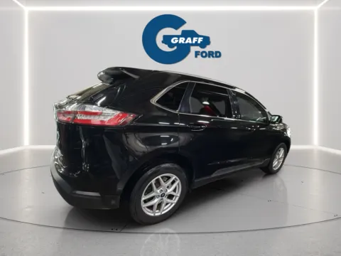 More photos of 2021 Ford Edge SEL at Graff Ford of Chesterton, IN