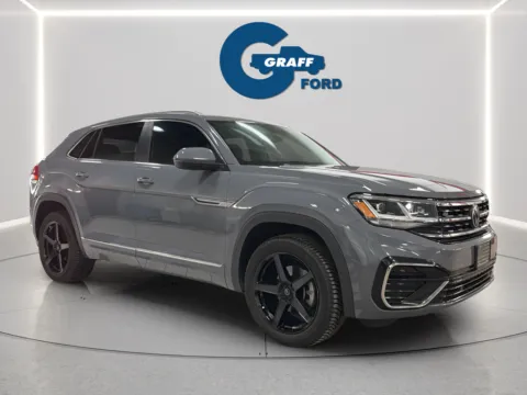 More photos of 2021 Volkswagen Atlas Cross Sport 3.6L V6 SEL R-Line at Graff Ford of Chesterton, IN
