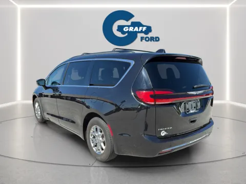 More photos of 2021 Chrysler Pacifica Touring at Graff Ford of Chesterton, IN