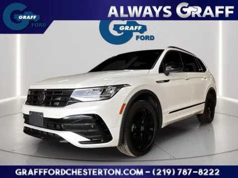 White 2022 Volkswagen Tiguan 2.0T SE R-Line Black for sale in Chesterton, IN