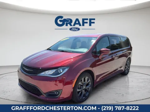 Red 2019 Chrysler Pacifica Touring Plus for sale in Chesterton, IN
