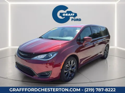 Red 2019 Chrysler Pacifica Touring Plus for sale in Chesterton, IN