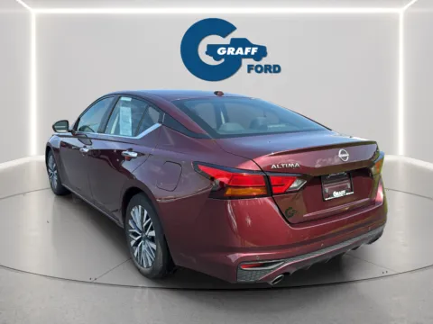 More photos of 2024 Nissan Altima 2.5 SV at Graff Ford of Chesterton, IN