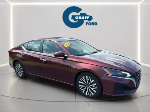 More photos of 2024 Nissan Altima 2.5 SV at Graff Ford of Chesterton, IN