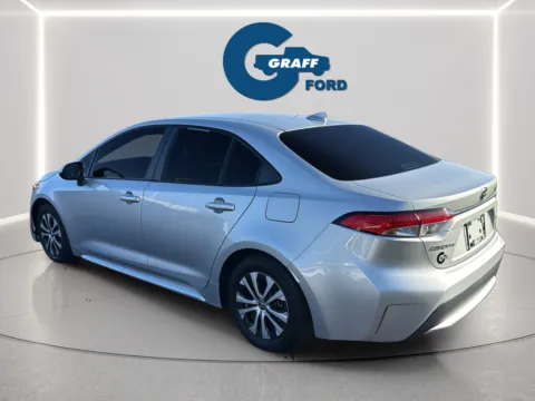 More photos of 2022 Toyota Corolla Hybrid LE at Graff Ford of Chesterton, IN