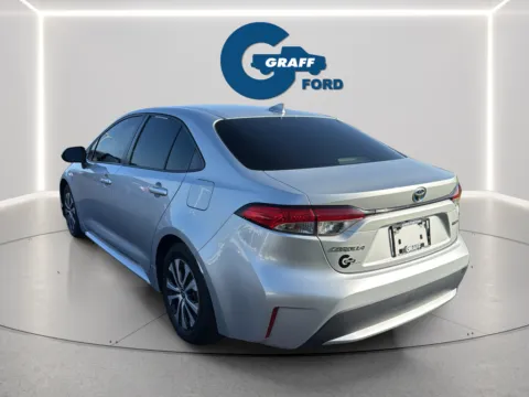 More photos of 2022 Toyota Corolla Hybrid LE at Graff Ford of Chesterton, IN