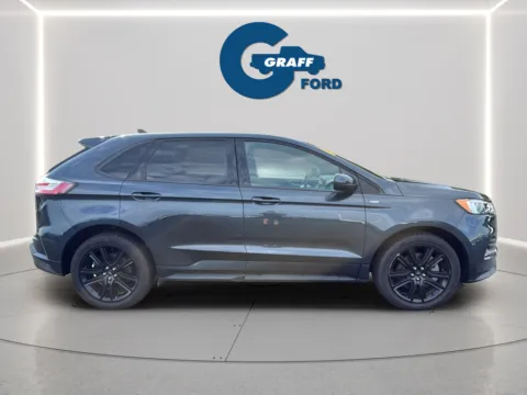 More photos of 2022 Ford Edge ST Line at Graff Ford of Chesterton, IN