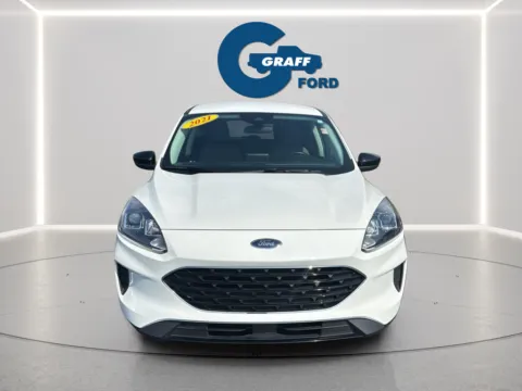 Photos of 2021 Ford Escape SE for sale in Chesterton, IN at Graff Ford of Chesterton