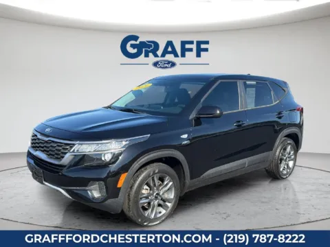 Photos of 2021 Kia Seltos LX for sale in Chesterton, IN at Graff Ford of Chesterton