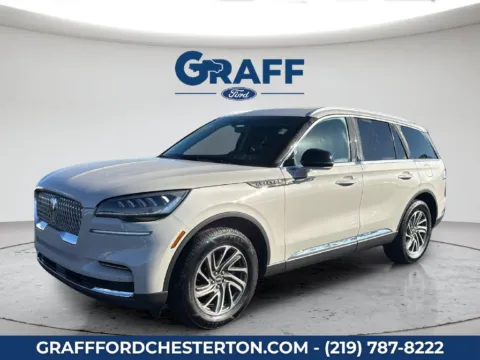 Photos of 2023 Lincoln Aviator Standard for sale in Chesterton, IN at Graff Ford of Chesterton