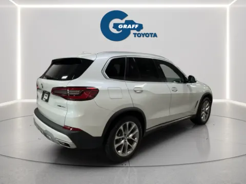 More photos of 2020 BMW X5 xDrive40i at Graff Toyota, IN