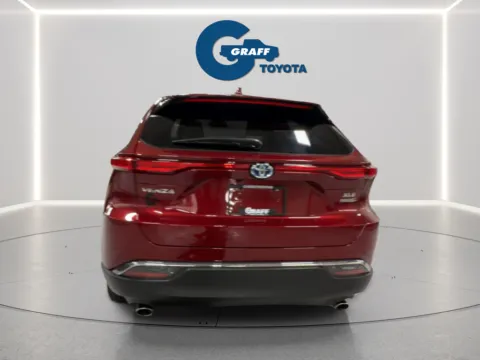 More photos of 2022 Toyota Venza XLE at Graff Toyota, IN