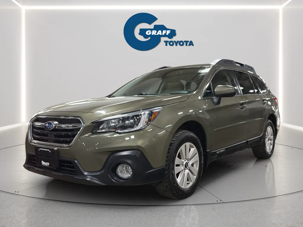 Green 2019 Subaru Outback 2.5i Premium for sale in Burns Harbor, IN
