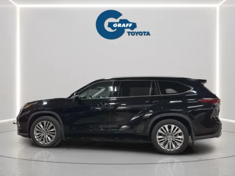 Another view of 2024 Toyota Highlander Platinum for sale in Burns Harbor, IN at Graff Toyota