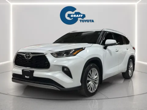 Photos of 2023 Toyota Highlander Platinum for sale in Burns Harbor, IN at Graff Toyota