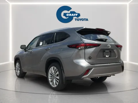 More photos of 2026 Toyota Highlander Hybrid Platinum at Graff Toyota, IN