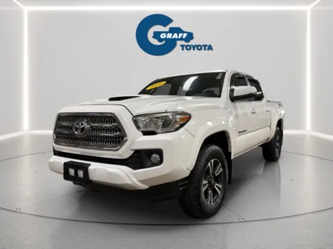 White 2016 Toyota Tacoma TRD Sport for sale in Burns Harbor, IN