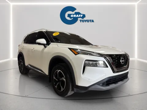 More photos of 2021 Nissan Rogue SL at Graff Toyota, IN