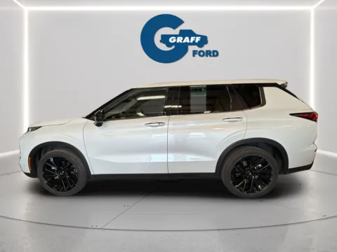 Another view of 2023 Mitsubishi Outlander SE Black Edition for sale in Burns Harbor, IN at Graff Toyota