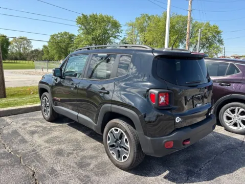 More photos of 2016 Jeep Renegade Trailhawk at Graff Toyota, IN