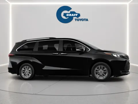 More photos of 2026 Toyota Sienna XLE at Graff Toyota, IN