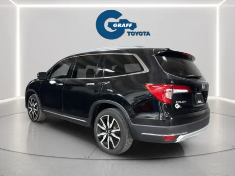More photos of 2021 Honda Pilot Touring at Graff Toyota, IN