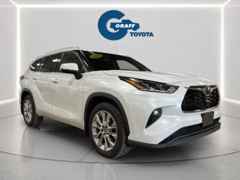 More photos of 2023 Toyota Highlander Limited at Graff Toyota, IN