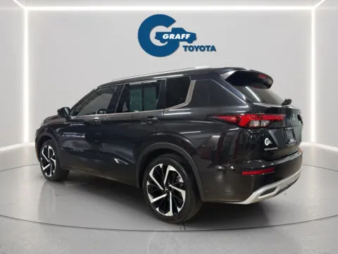 Black 2022 Mitsubishi Outlander SEL for sale in Burns Harbor, IN