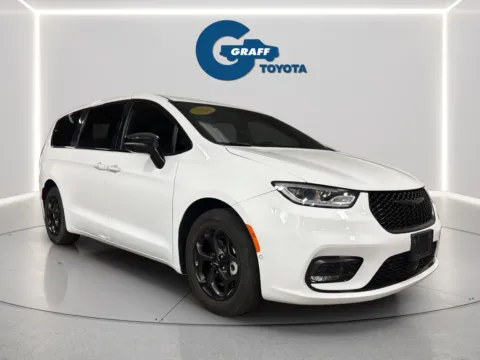More photos of 2024 Chrysler Pacifica Hybrid Select S Appearance at Graff Toyota, IN