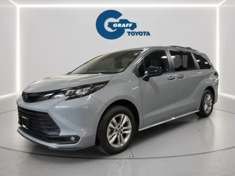 Photos of 2023 Toyota Sienna Woodland Edition for sale in Burns Harbor, IN at Graff Toyota