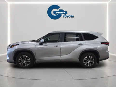 Photos of 2023 Toyota Highlander Hybrid XLE for sale in Burns Harbor, IN at Graff Toyota