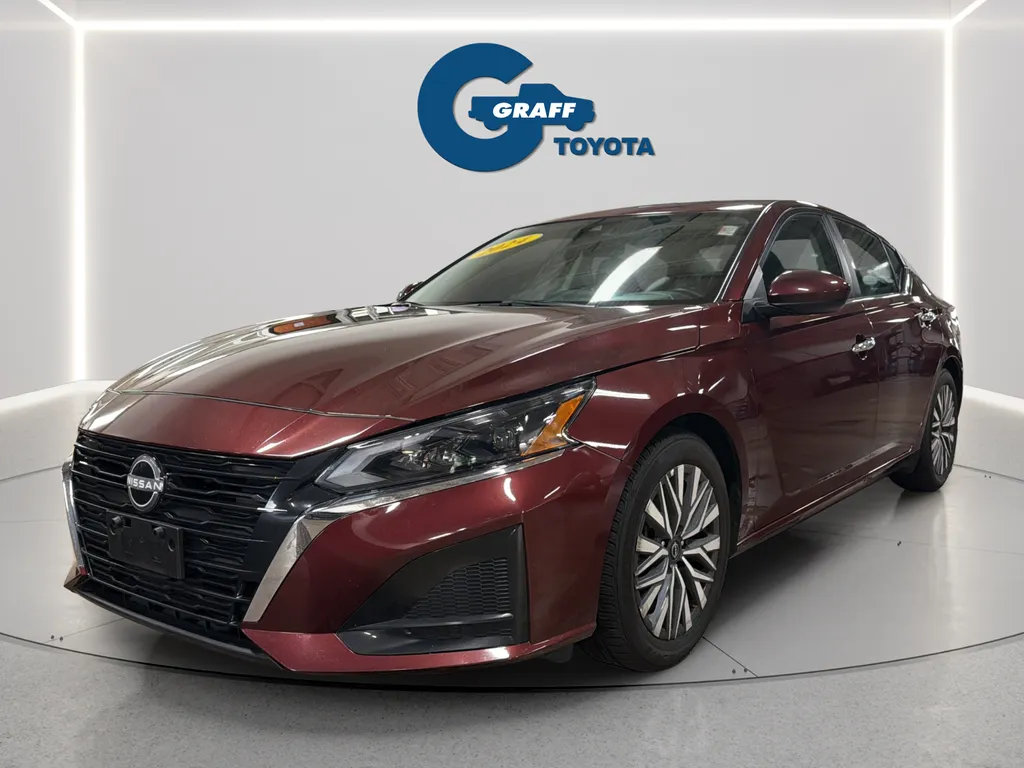 2024 Nissan Altima 2.5 SV for sale in Burns Harbor, IN