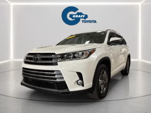 White 2018 Toyota Highlander Limited Platinum for sale in Burns Harbor, IN